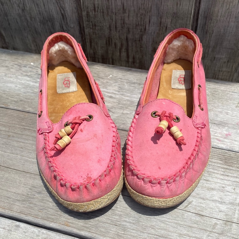 UGG Suzette Pink Moccasins Loafer Slip Ons Size 8